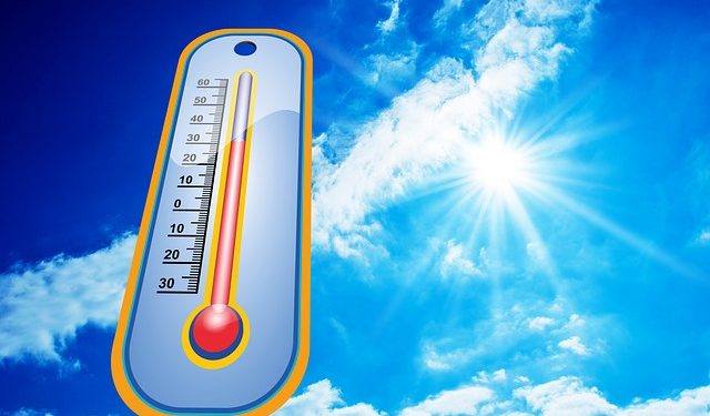 termometro-che-segna-temperatura-caldo-torrido