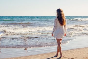 mare - Ragazza al mare